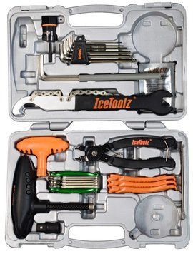 Кейс ICE TOOLZ 82F6 з інструментом CARBONFIX