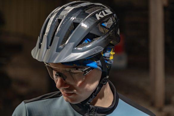 Шолом з мигалкою KLS Daze Lumio M/L, з вбудованою блимавкою (USB Type-C), чорний